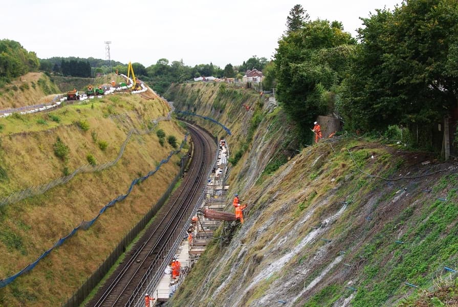Protierozní ochrana pomocí zemních kotev